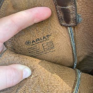 Arita Heritage R Toe Western boots